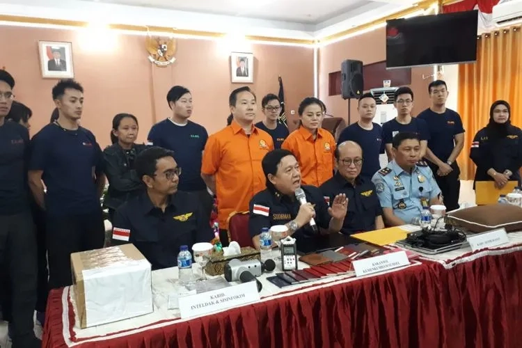 Buka Praktik Pijat Ilegal di Hotel Bintang Empat, 20 Warga Asing Ditangkap