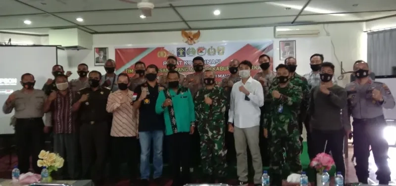 Di Tengah Pandemi Covid 19, Timpora Maumere Solid Bangun Sinergitas Awasi Orang Asing