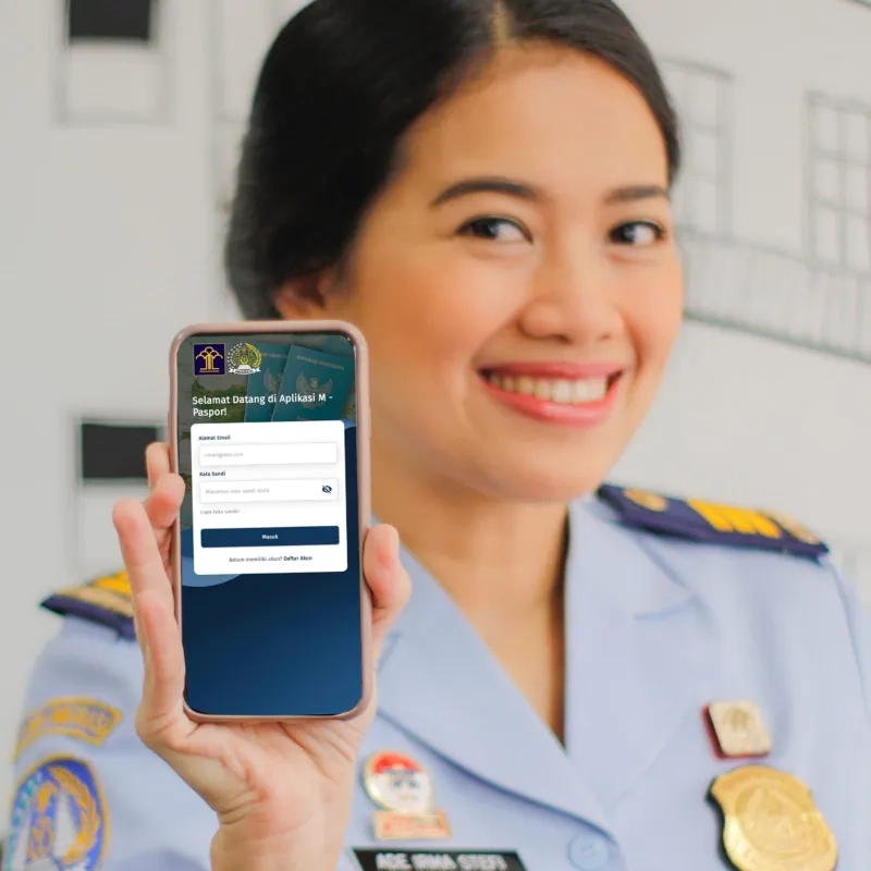 Penting! Pemohon Paspor Wajib Unggah Foto Dokumen Persyaratan Ke Aplikasi M-Paspor dengan Jelas dan Tepat