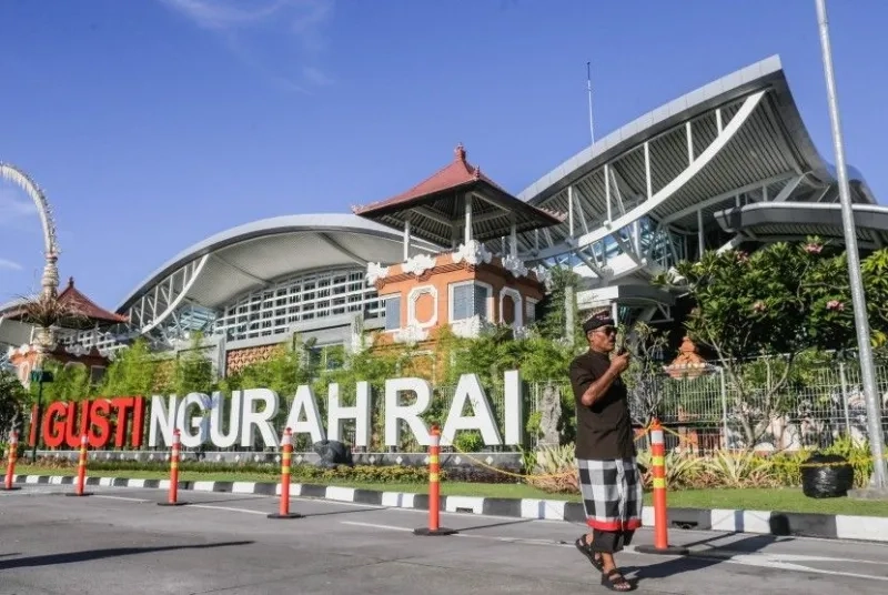 Penerbangan Komersil Rute Singapura-Denpasar Telah Beroperasi Kembali