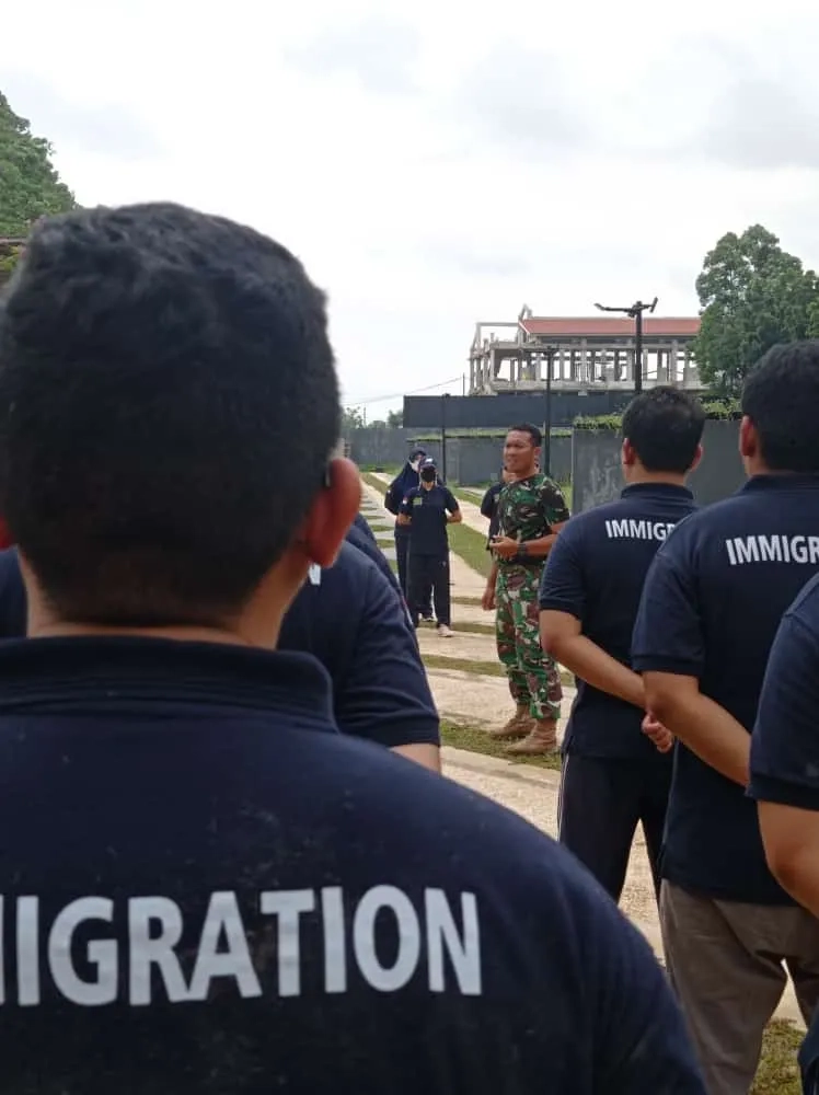 Imigrasi Sutta Gandeng Marinir untuk Latih Kesamaptaan Petugasnya