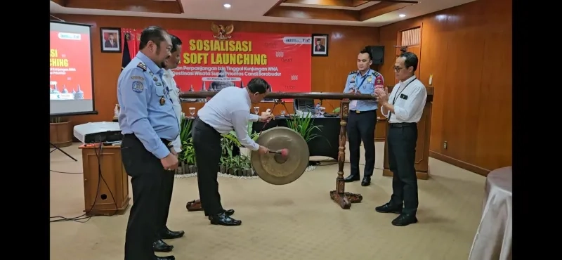 Wisatawan Asing Bisa Perpanjang Izin Tinggal di Candi Borobudur